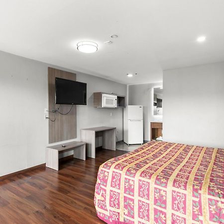 האמבל Travel Inn & Suites מראה חיצוני תמונה
